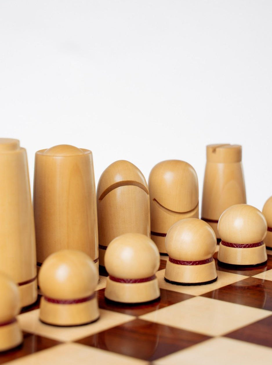 SAI Raazuvaa chess set